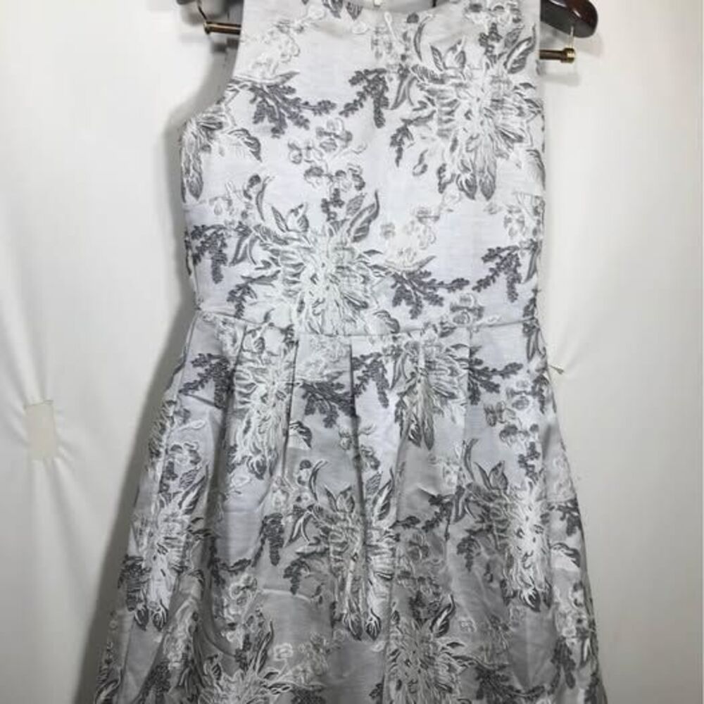 Allen B. by Allen Schwartz Women Ivory Shift Dress Size medium